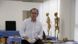 Luis Fondebrider: “En junio de 1984 hicimos la primera exhumacion cientifica en el pais”