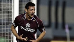 Lautaro Acosta: “A Almirón le gusta que el jugador opine y eso ayuda a encarar con confianza”