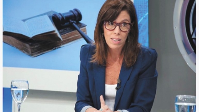 Laura Alonso: “No es un problema de los partidos, es un problema de la democracia”