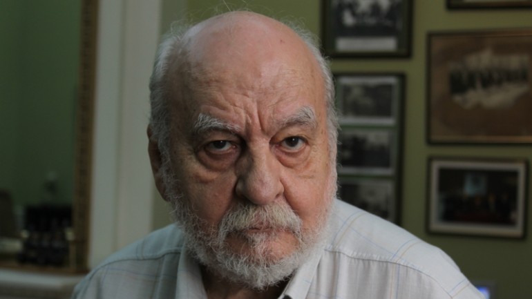 Tito Cossa: “Los dramaturgos somos escritores con capacidades diferentes”