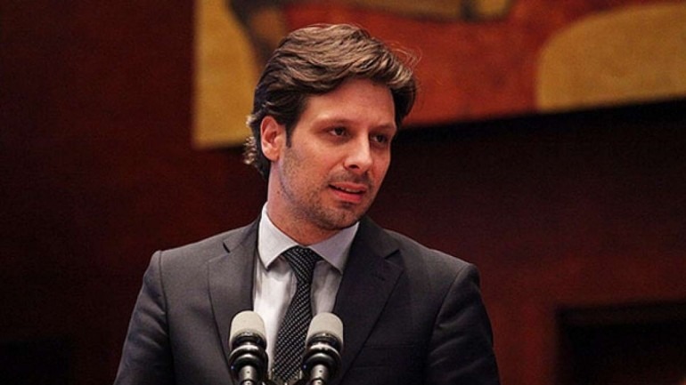 Guillaume Long: “Esto busca desterrar la Revolucion Ciudadana y evitar cualquier retorno de Correa”