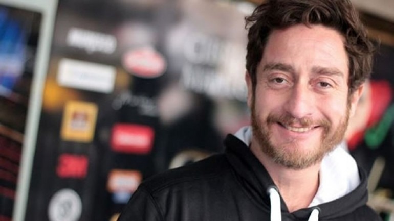 Alejandro Paker: Si no quedaba en Cabaret me iba del país