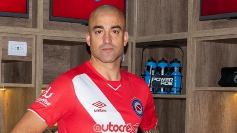 Santiago Silva: “Nadie me va a decir cuando tengo que dejar de jugar”
