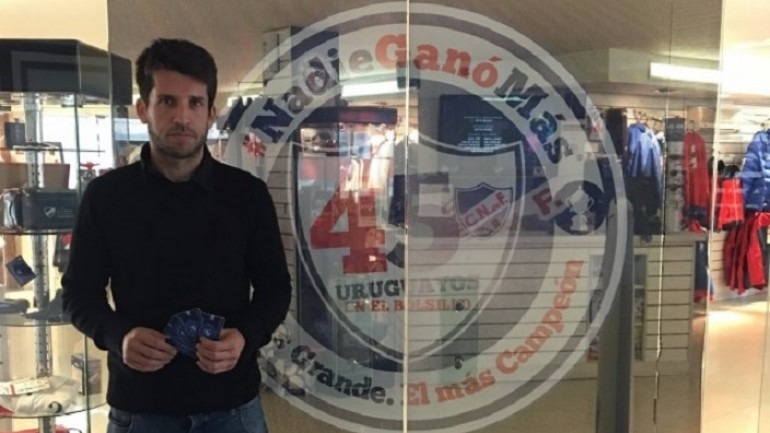 Diego Placente: “A Messi hay que darle siempre la pelota”