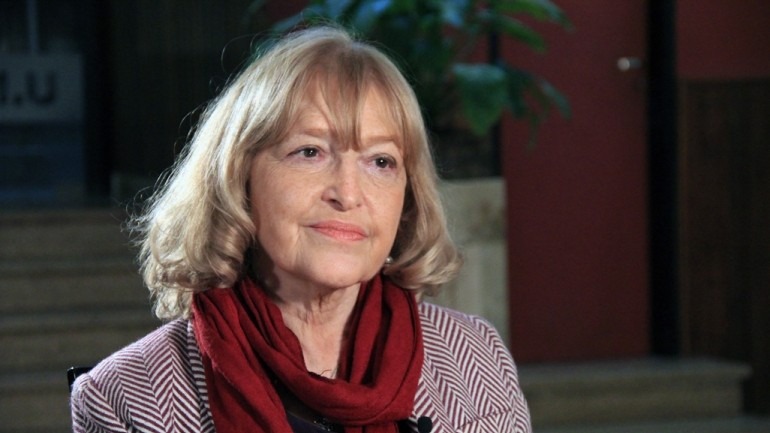 Adriana Puiggrós: “Las corporaciones descubrieron que la educación pública es un gran mercado”