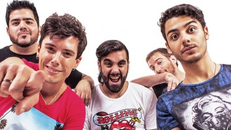 9 menos cuarto: “Para el nuevo disco los temas son mucho más terrenales”