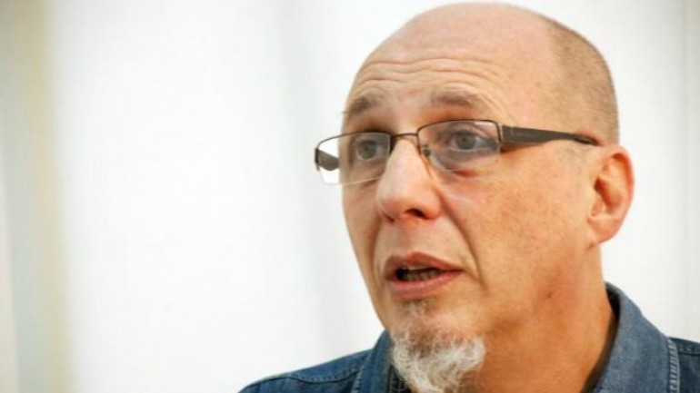 Javier Margulis: “Un teatro independiente que cierra es un agujero en el alma”