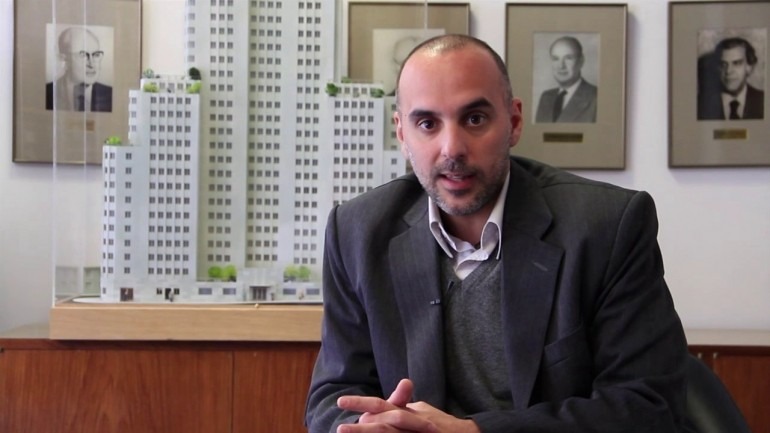 Agustín D’Attellis: “Con esta política económica estamos vendiendo al país”