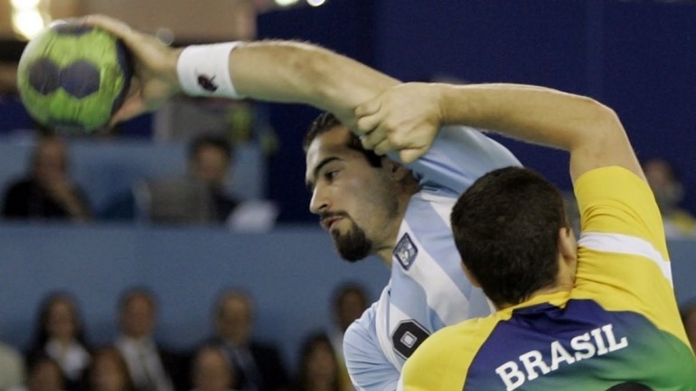 El seleccionado de handball perdió ante Brasil