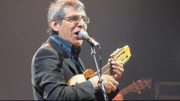 Peteco Carabajal: “Mis tíos y mi papá iniciaron el camino de una música distinta”