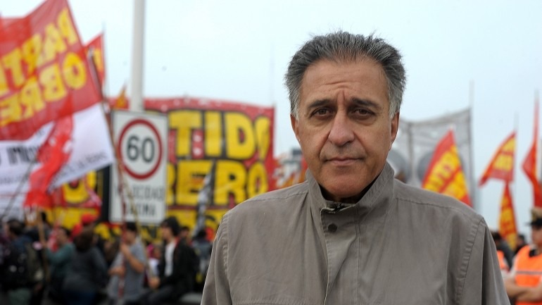 Néstor Pitrola: “Están formateando un Estado de características represivas”