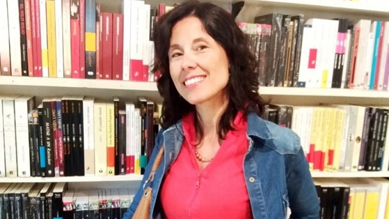 Gabriela Vázquez: “Se va a vender a total beneficio de un proyecto de alfabetización en Sudáfrica”