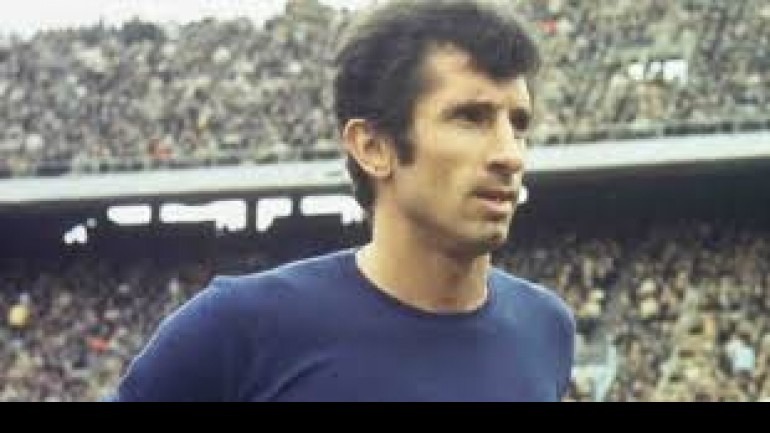 Antonio Rattín: “Lo ponen a Gallardo como un dios del fútbol”