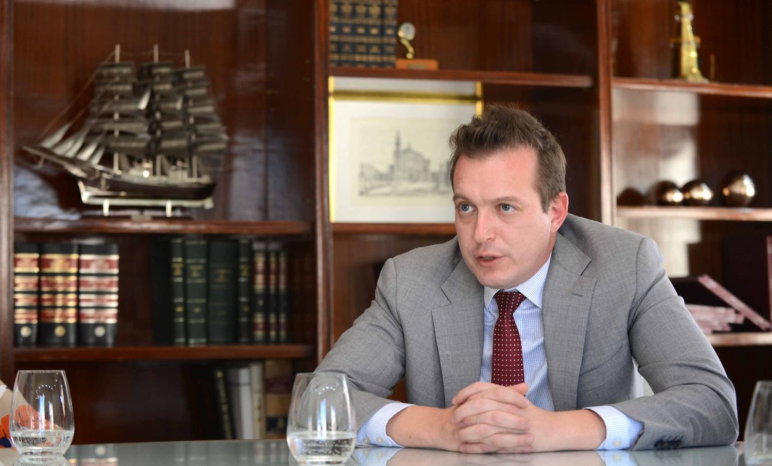Fontis Filentas: “Las colectividades acá son una oportunidad para viajar en el mundo”