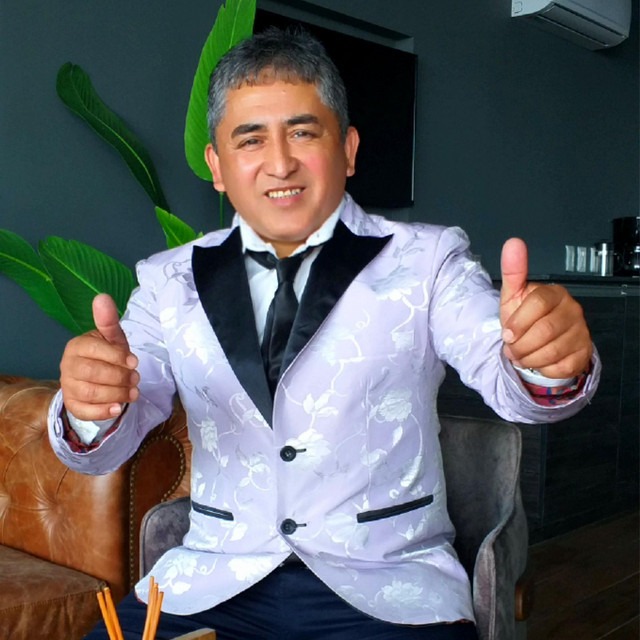 Hugo Flores: “Quería grabar mi cd, como todo músico, tenía un sueño”