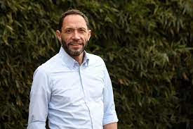 Maximiliano Ferraro: “El verbo más urgente de Argentina es el de reconstruir para poder ordenarla”.