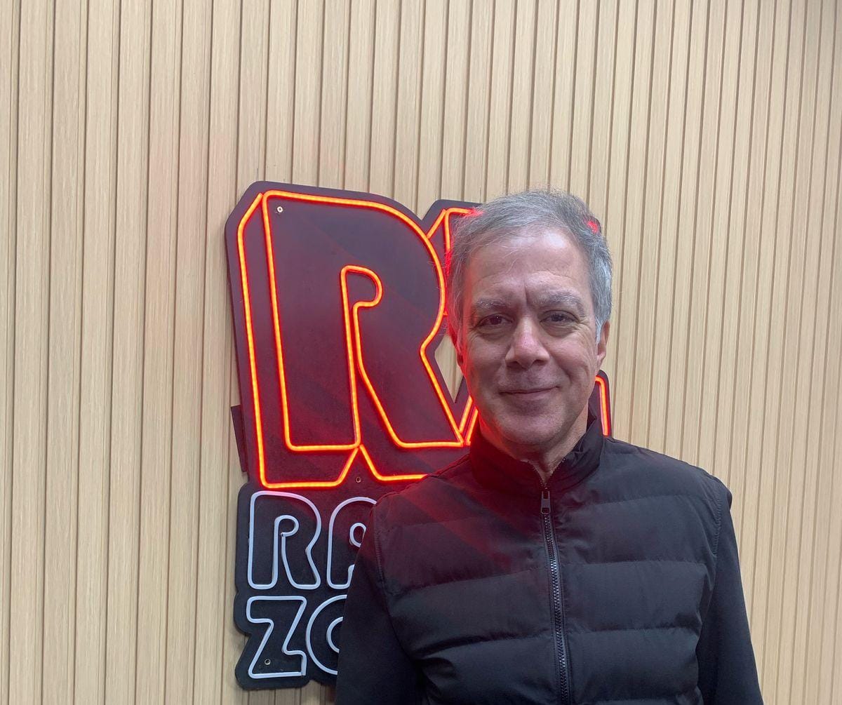 ROY CORTINA: “Necesitamos un Senado que piense mucho más rápido, que se haga eco de lo que es; una cámara para discutir los problemas nacionales”.