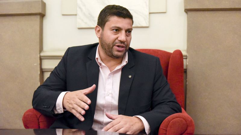 GABRIEL CHUMPITAZ: “Lamentablemente no se están discutiendo ideas en el país, son algunos slogans, tanto de un lado como del otro”.
