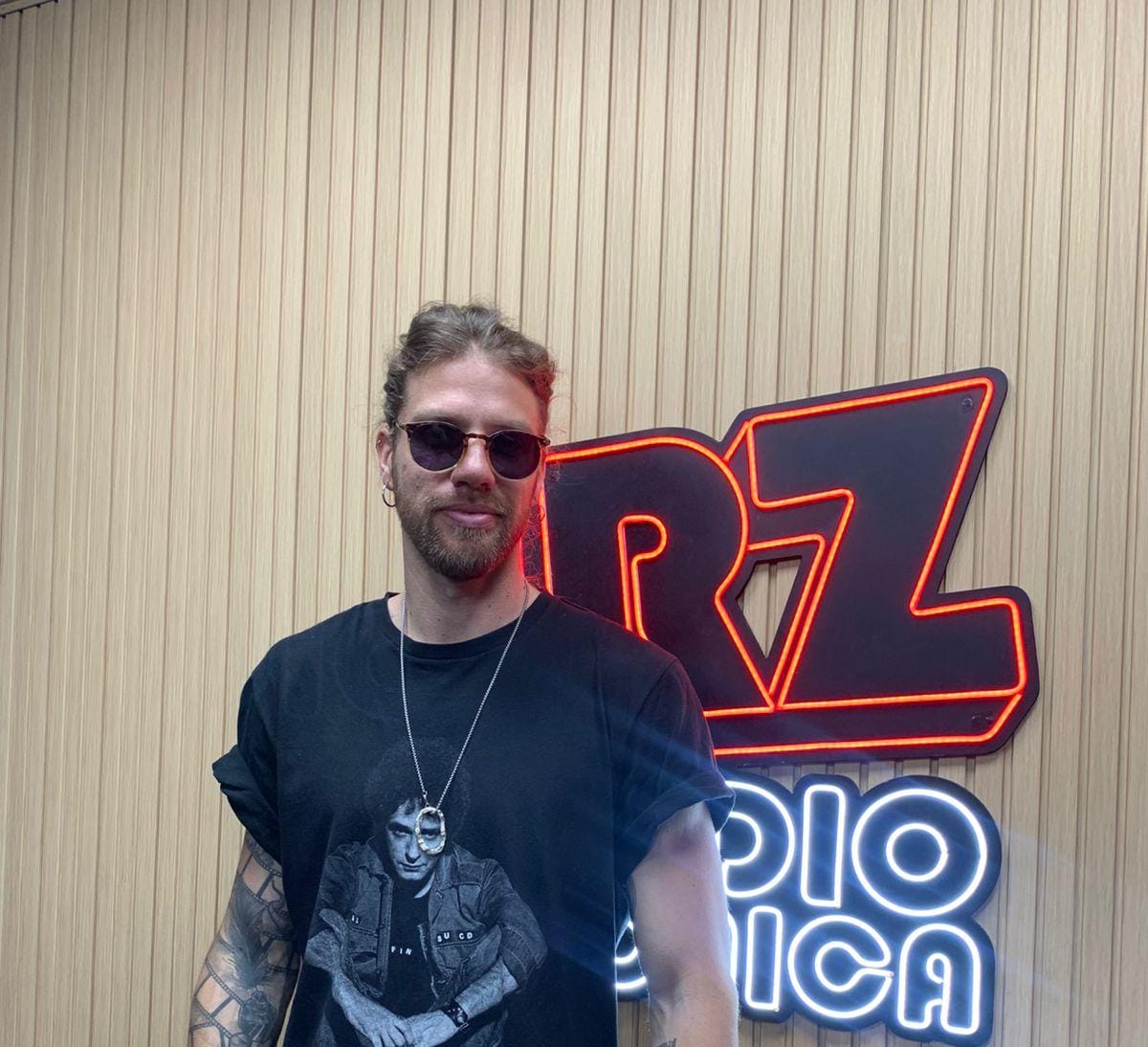 EZEQUIEL SAGASTI: “No me imagino mi vida sin teatro”.