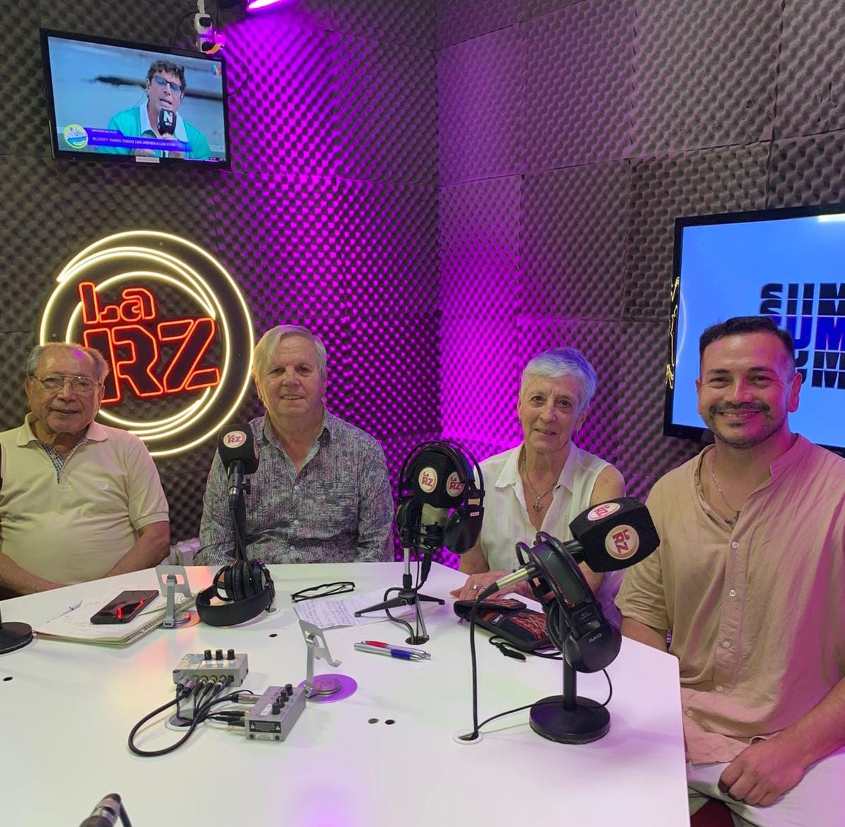 DANIEL SANTUCHO: “Una mamá llevó a sus hijas adoptivas a la presentación del libro para que entendieran lo que es la diferencia entre una adopción en lugar de una apropiación, algo siniestro”.