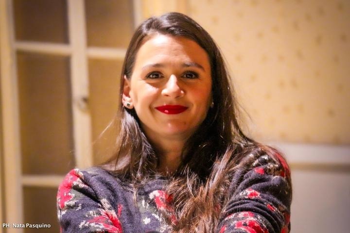 Laura Azcurra: “El encuentro teatral nos refugia, nos humaniza”
